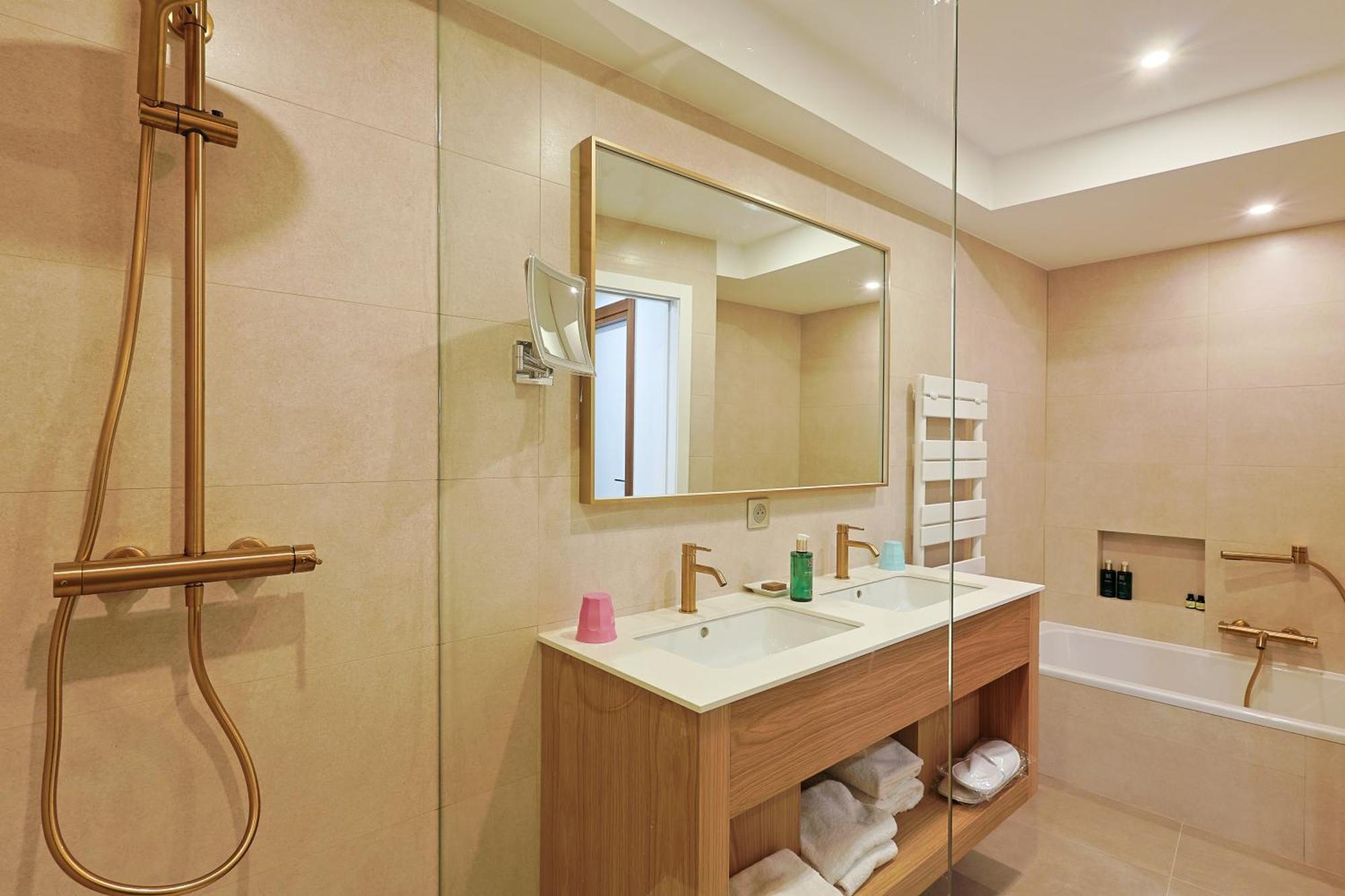 Hotel Le Fouquet'S คานส์ ภายนอก รูปภาพ